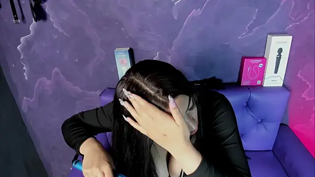 Lili milk20 online show from 18, 10, 2025