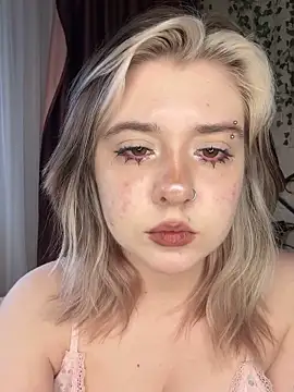 IrisSoCute online show from 7, 10, 2025