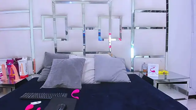 Snapshot of GabrielBrowm chatting on 25, 9, 2025 GabrielBrowm online show from 25, 9, 2025