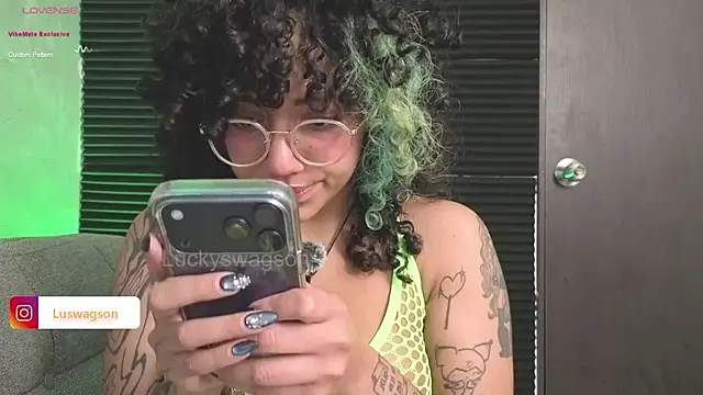 Snapshot of LuckySwagson chatting on 12, 6, 2026 LuckySwagson online show from 12, 6, 2026