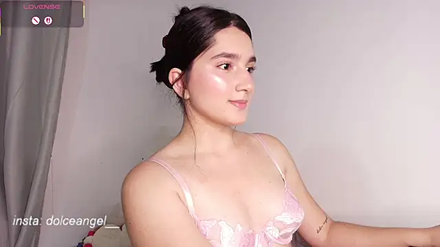 Snapshot of dulceangel__ chatting on 2, 10, 2025 dulceangel online show from 2, 10, 2025