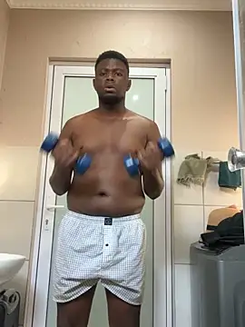 Snapshot of Dynamite_cums_in_size_2 chatting on 28, 11, 2025 Dynamite cums in size 2 online show from 28, 11, 2025