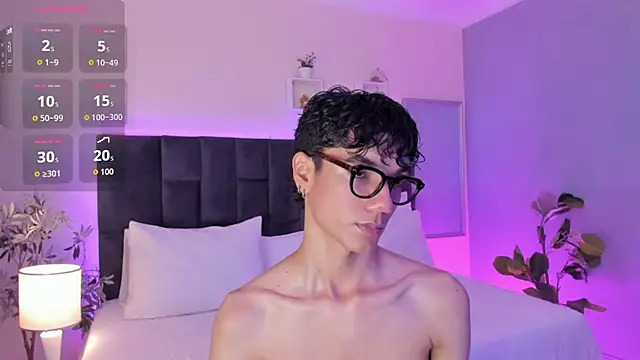 Phillicious   online show from 20, 11, 2025