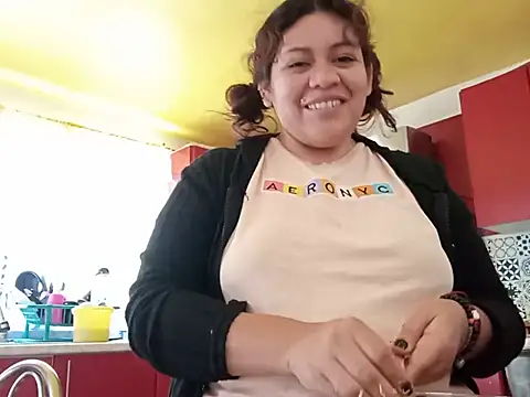 Kitty WetXxX online show from 13, 6, 2026