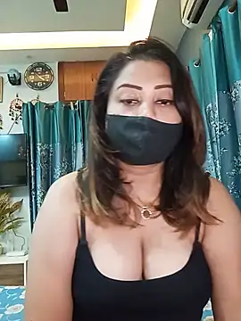 Snapshot of Cute-mili chatting on 3, 8, 2026 Cute-mili online show from 3, 8, 2026