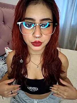 Snapshot of sarah_lark_ chatting on 17, 10, 2025 sarah lark online show from 17, 10, 2025