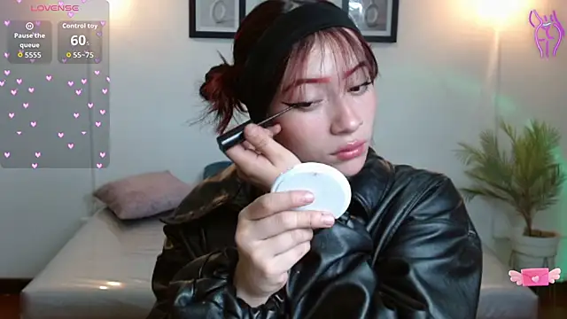 Snapshot of Evanss_lx chatting on 11, 9, 2025 Evanss lx online show from 11, 9, 2025