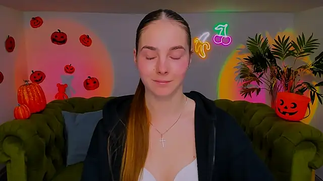 Snapshot of rad_rebel_ chatting on 2, 11, 2025 rad rebel online show from 2, 11, 2025