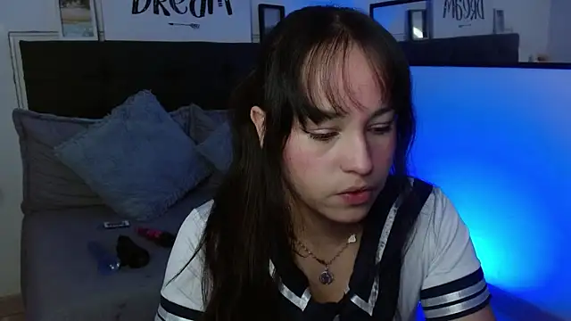 Snapshot of Eymmy_24 chatting on 13, 9, 2025 Eymmy 24 online show from 13, 9, 2025