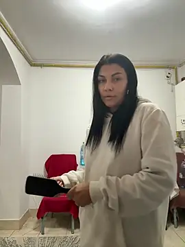 MiaKiittyy online show from 9, 9, 2025