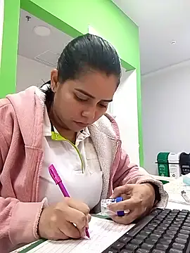 yesi-nursehot online show from 6, 1, 2026