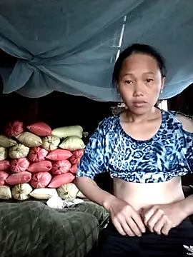 Snapshot of PhamPm70 chatting on 7, 11, 2025 PhamPm70 online show from 7, 11, 2025