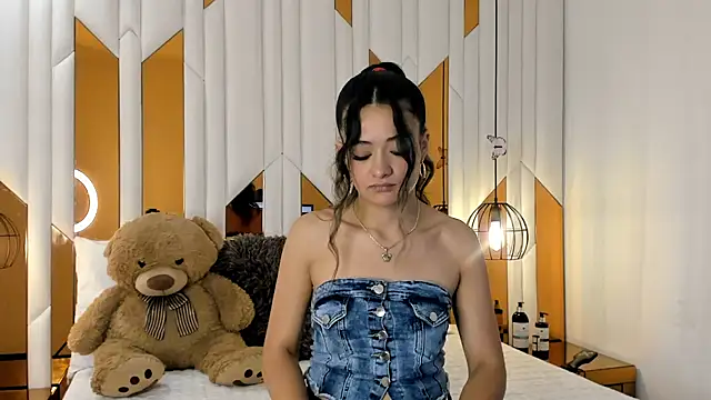 Snapshot of ValeriaPrado chatting on 2, 12, 2025 ValeriaPrado online show from 2, 12, 2025