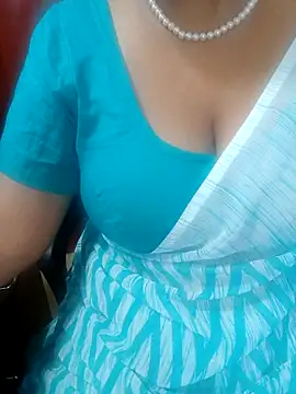 Snapshot of tami_lavanya chatting on 27, 9, 2025 tami lavanya online show from 27, 9, 2025