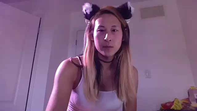 Snapshot of hofgw7 chatting on 12, 10, 2025 hofgw7 online show from 12, 10, 2025