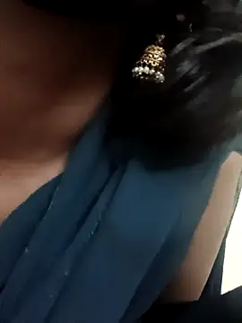 Snapshot of kavya-telugu84 chatting on 26, 9, 2025 kavya-telugu84 online show from 26, 9, 2025