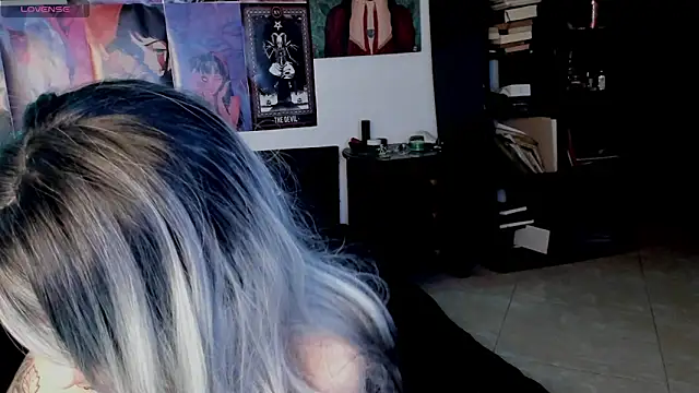 nathaly wild online show from 4, 10, 2025