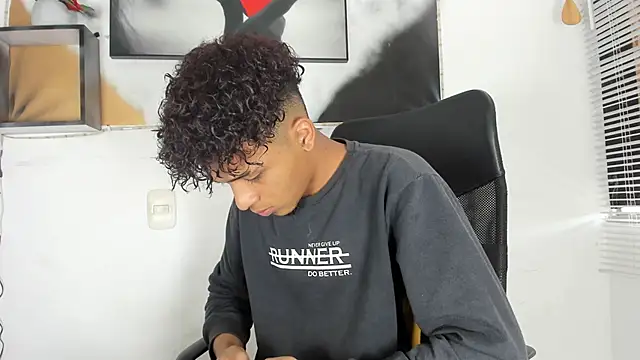 Snapshot of Manuel_Mateus1 chatting on 13, 9, 2025 Manuel Mateus1 online show from 13, 9, 2025