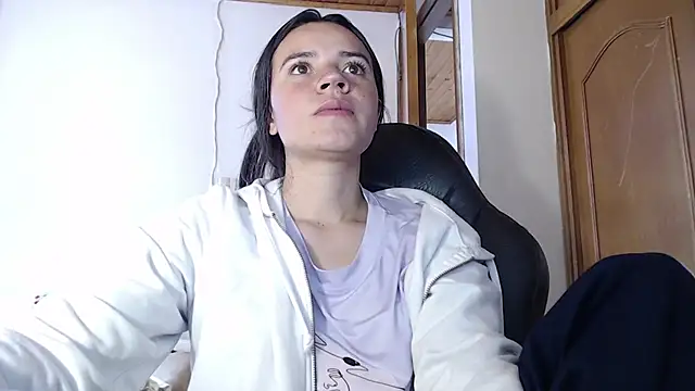 Snapshot of Skylar_Serenity chatting on 14, 9, 2025 Skylar Serenity online show from 14, 9, 2025