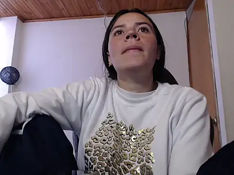 Snapshot of Skylar_Serenity chatting on 28, 10, 2025 Skylar Serenity online show from 28, 10, 2025