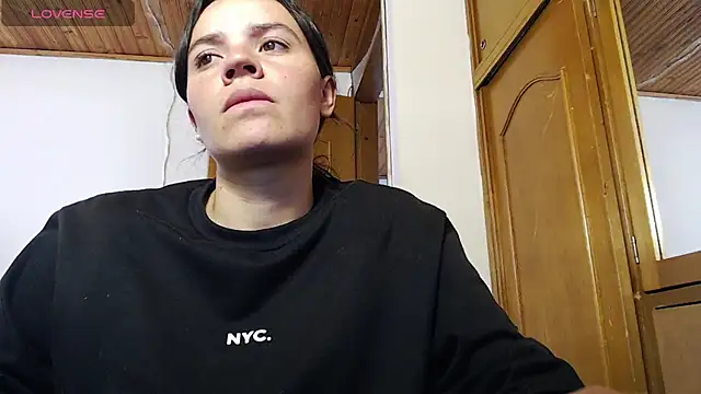 Snapshot of Skylar_Serenity chatting on 8, 11, 2025 Skylar Serenity online show from 8, 11, 2025