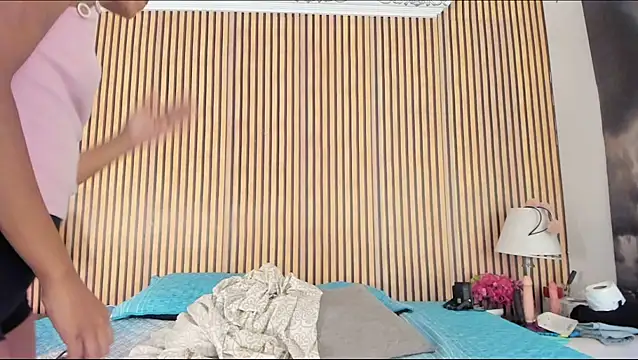 keeyla stone online show from 28, 10, 2025