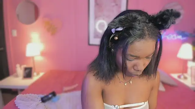 Snapshot of Annia_DH chatting on 19, 9, 2025 Annia DH online show from 19, 9, 2025