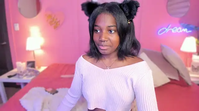 Snapshot of Annia_DH chatting on 2, 10, 2025 Annia DH online show from 2, 10, 2025