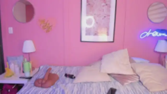 Snapshot of Annia_DH chatting on 29, 10, 2025 Annia DH online show from 29, 10, 2025