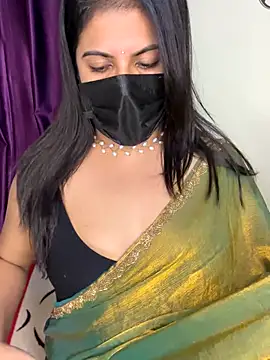 Snapshot of best_couple19 chatting on 26, 9, 2025 best couple19 online show from 26, 9, 2025