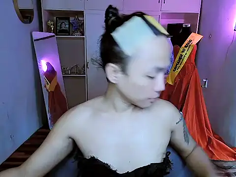 YourNikkieXxx online show from 21, 10, 2025