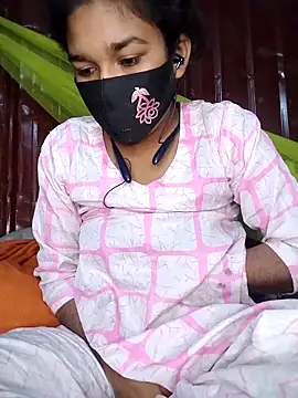 Snapshot of kiron204279 chatting on 25, 11, 2025 kiron204279 online show from 25, 11, 2025