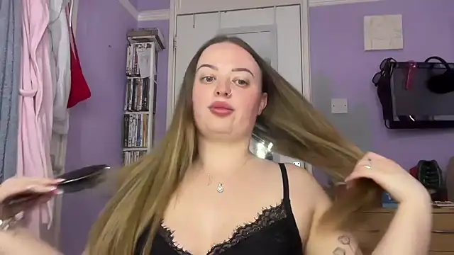 SexySashaxox online show from 24, 3, 2026