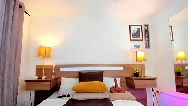 JenniferAuriston online show from 12, 1, 2026