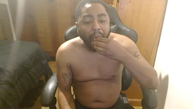 Snapshot of Breadwinnah chatting on 21, 9, 2025 Breadwinnah online show from 21, 9, 2025