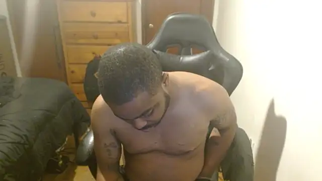 Snapshot of Breadwinnah chatting on 27, 9, 2025 Breadwinnah online show from 27, 9, 2025