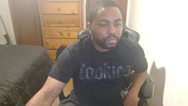 Snapshot of Breadwinnah chatting on 9, 10, 2025 Breadwinnah online show from 9, 10, 2025