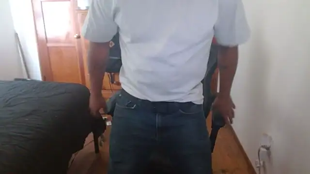 Snapshot of Breadwinnah chatting on 13, 10, 2025 Breadwinnah online show from 13, 10, 2025