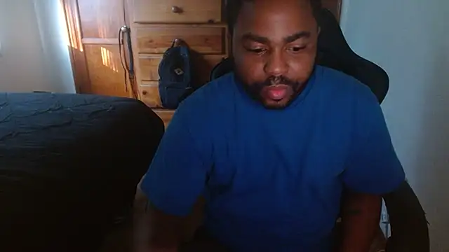 Snapshot of Breadwinnah chatting on 18, 10, 2025 Breadwinnah online show from 18, 10, 2025