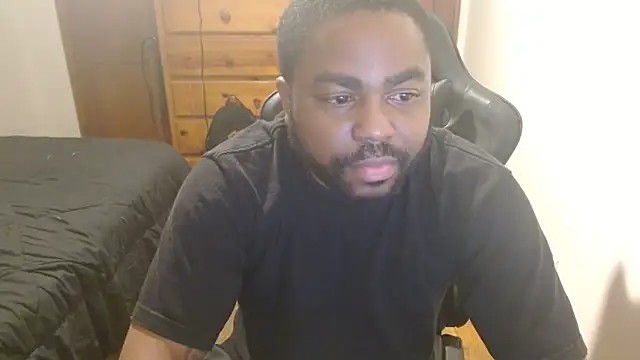 Snapshot of Breadwinnah chatting on 19, 10, 2025 Breadwinnah online show from 19, 10, 2025