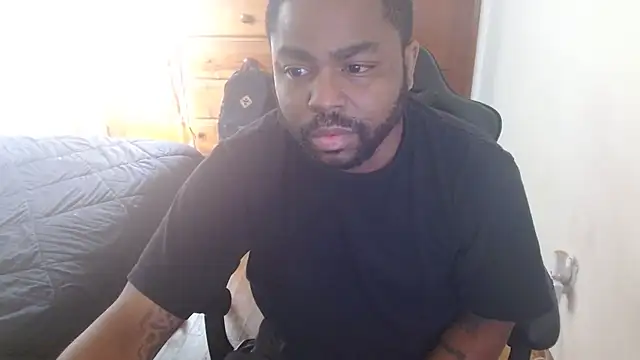 Snapshot of Breadwinnah chatting on 20, 10, 2025 Breadwinnah online show from 20, 10, 2025