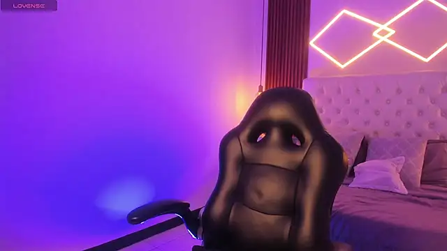 ZamabyCrucie online show from 8, 1, 2026