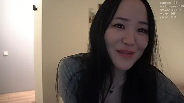 Snapshot of _JiKey_ chatting on 13, 12, 2024 JiKey online show from 13, 12, 2024