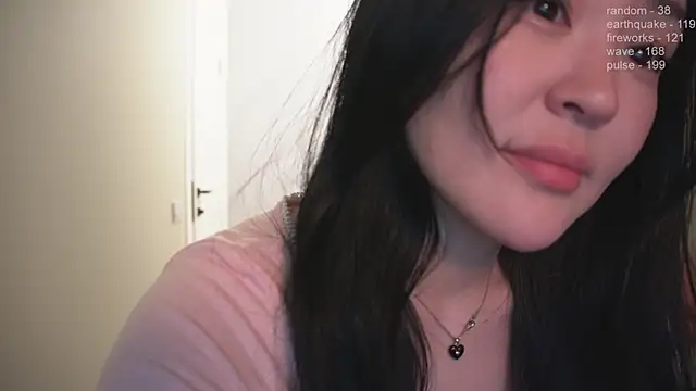 Snapshot of _JiKey_ chatting on 11, 1, 2025 JiKey online show from 11, 1, 2025