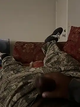 Snapshot of usothick chatting on 25, 11, 2025 usothick online show from 25, 11, 2025