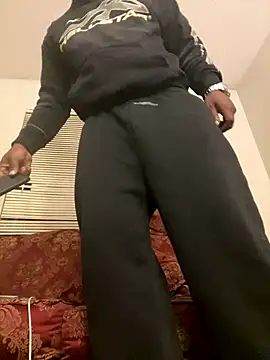 Snapshot of usothick chatting on 1, 12, 2025 usothick online show from 1, 12, 2025