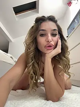 Snapshot of KaseyQuinn_ chatting on 5, 10, 2025 KaseyQuinn online show from 5, 10, 2025