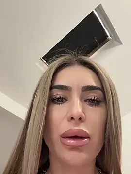 Snapshot of KaseyQuinn_ chatting on 17, 10, 2025 KaseyQuinn online show from 17, 10, 2025