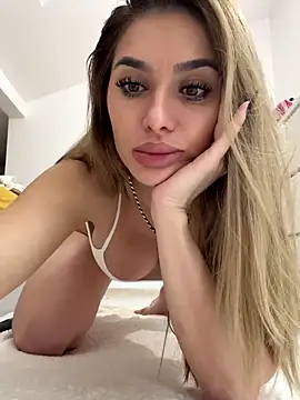 Snapshot of KaseyQuinn_ chatting on 20, 11, 2025 KaseyQuinn online show from 20, 11, 2025