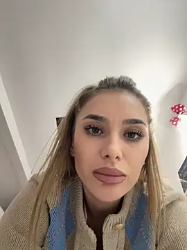 Snapshot of KaseyQuinn_ chatting on 5, 12, 2025 KaseyQuinn online show from 5, 12, 2025